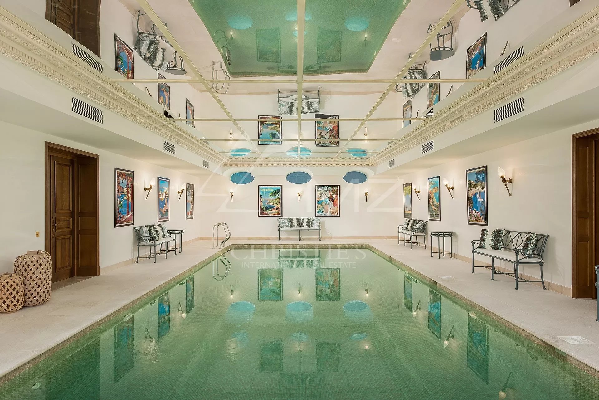 Architectural House Venetian Palace ONE-OF-THE-KIND, 10 bedrooms in Can Girona