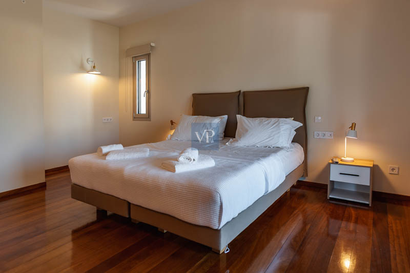 Premium Villa Stunning Ionian Breese Swimming pool, jacuzzi, sauna, 7 bedrooms in exclusive area of Barcelona