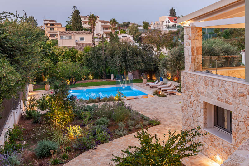 Premium Villa Stunning Ionian Breese Swimming pool, jacuzzi, sauna, 7 bedrooms in exclusive area of Barcelona