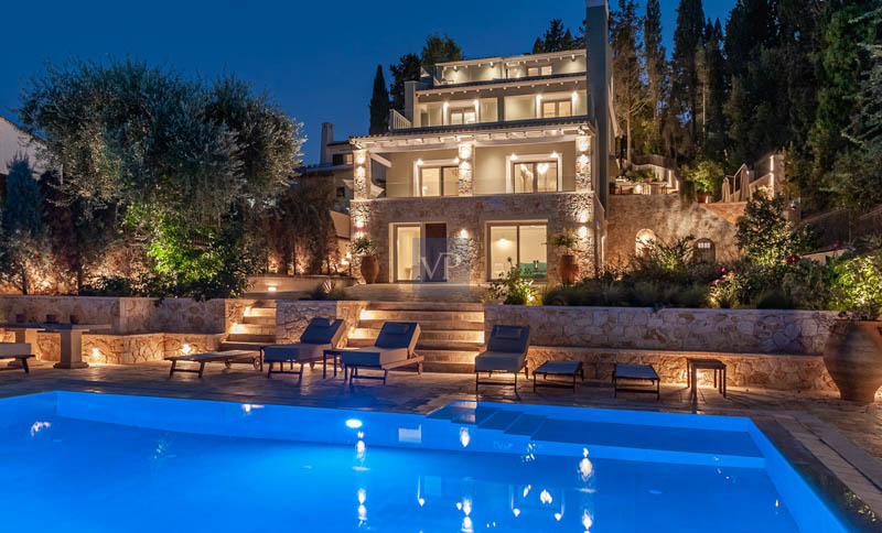 Premium Villa Stunning Ionian Breese Swimming pool, jacuzzi, sauna, 7 bedrooms in exclusive area of Barcelona