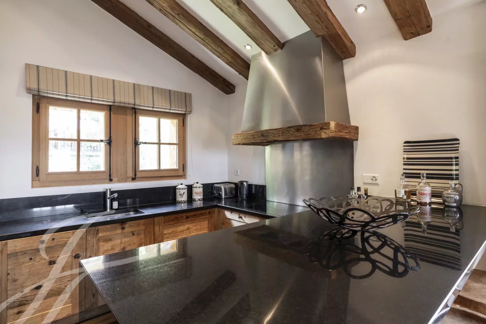 Luxury Chalet between the Médran and Rouge slopes sauna, Jacuzzi, 4 bedrooms in Verbier - Barcelona, Garcia