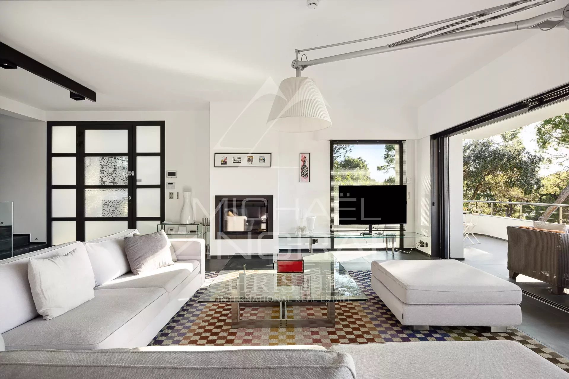 Architectural Villa Breathtaking view of the Bay Villefranche exceptional panorama, 5 bedrooms in Cabrera de Mar