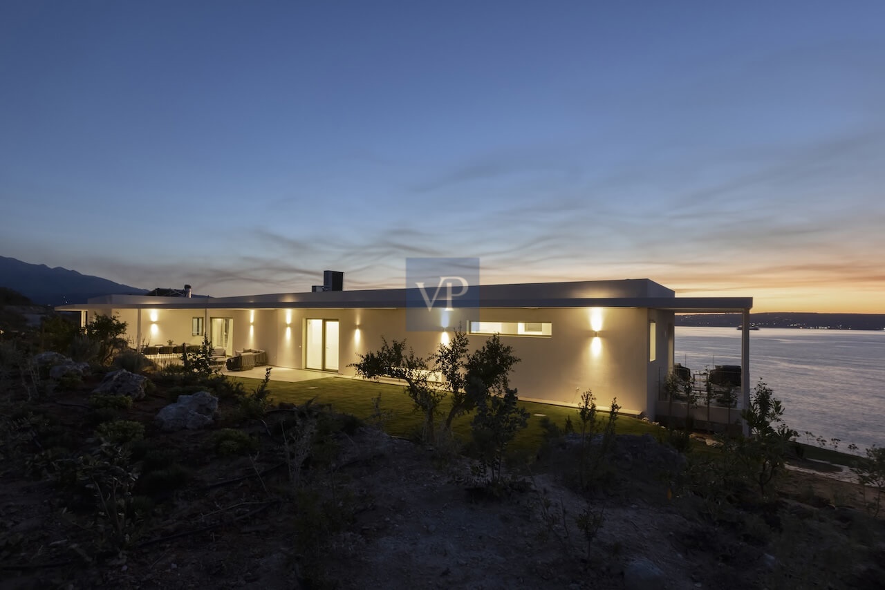 Luxury Villa Aoria Seafront, 5 bedrooms in  -