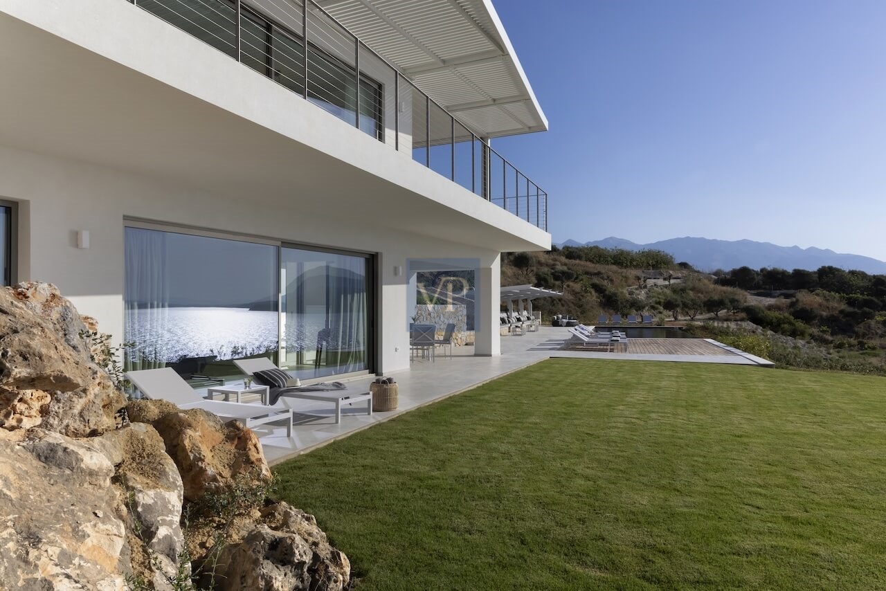 Luxury Villa Aoria Seafront, 5 bedrooms in  -